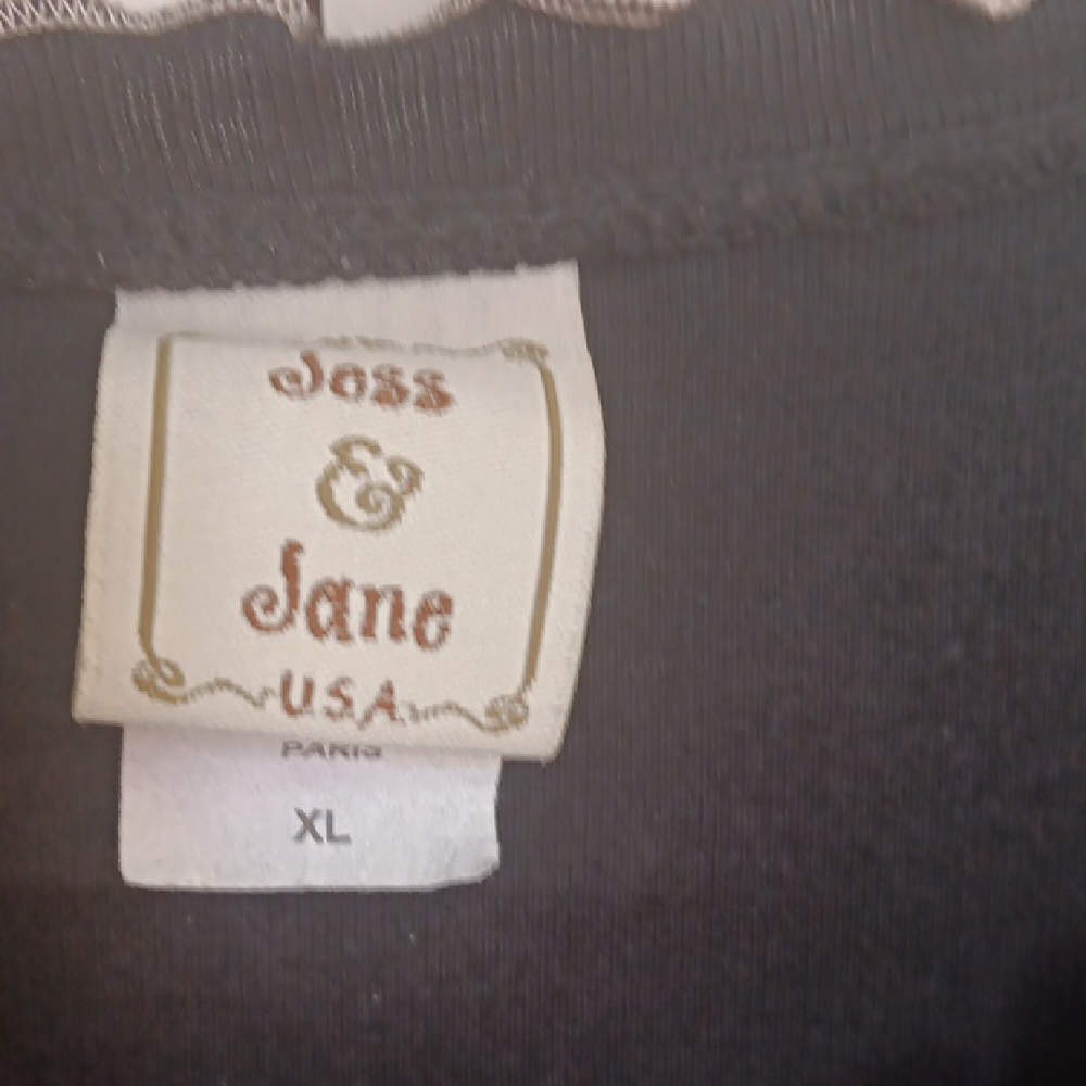 Jess And Jane Womens Rhinestone Paris Eiffel Tower Graphic Top Size XL - Picture 2 of 7